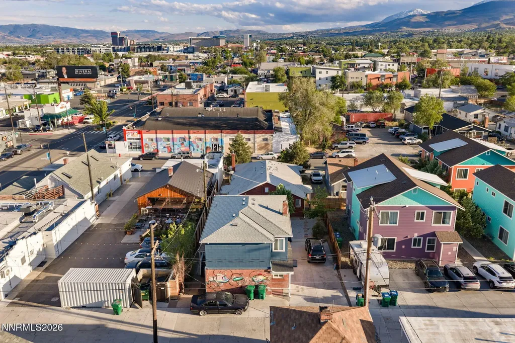 251 Arroyo Reno NV 89502