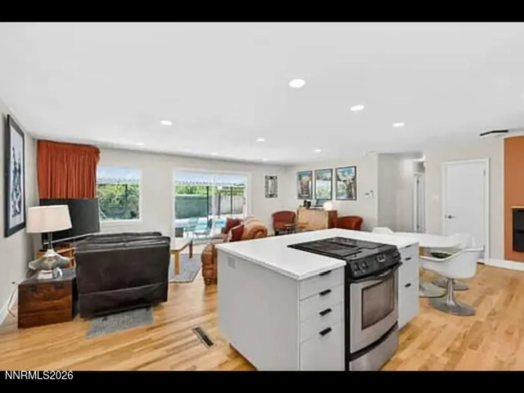 1910 California Reno NV 89509