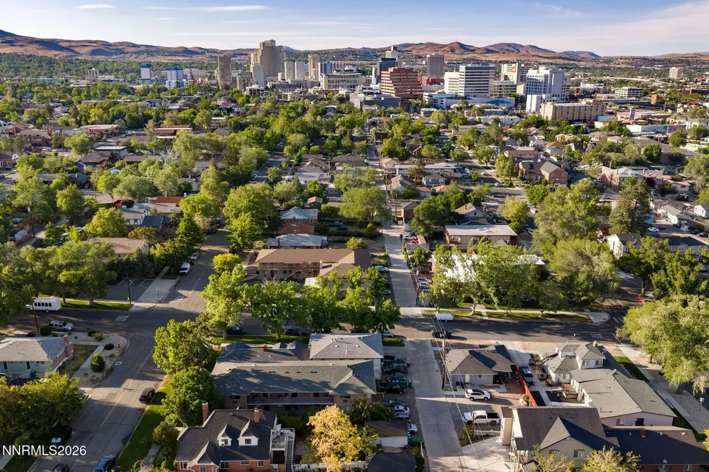 370 La Rue Reno NV 89509