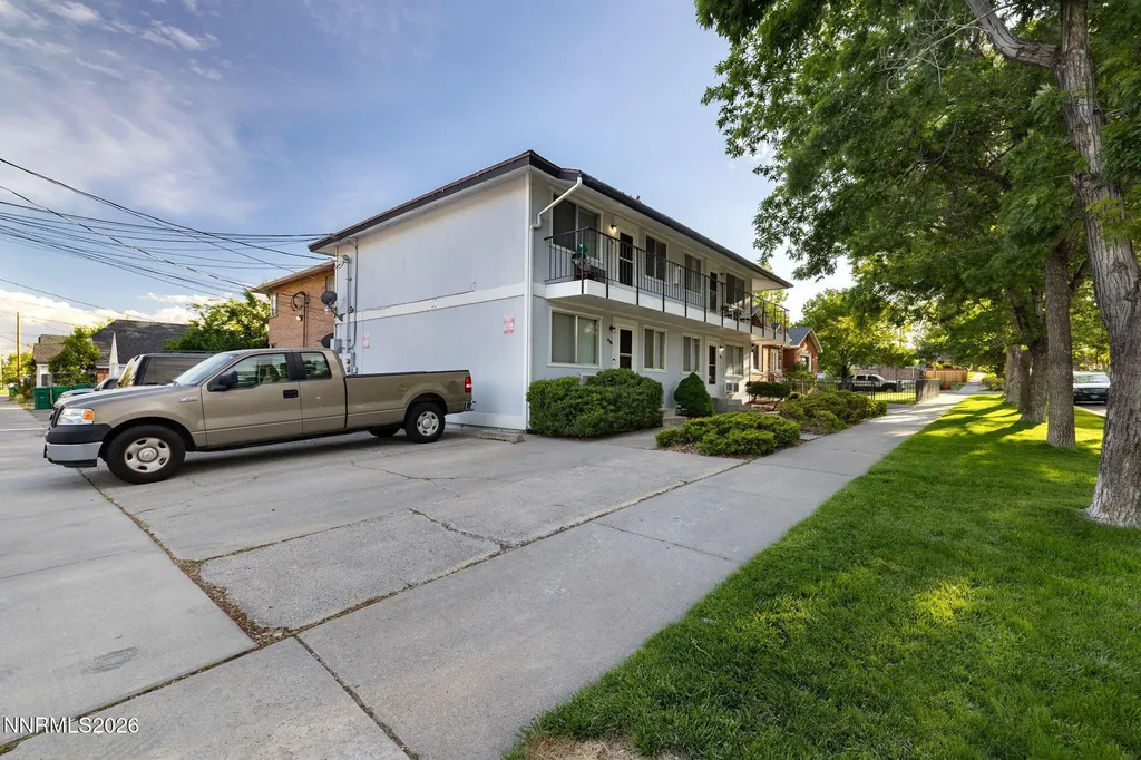 370 La Rue Reno NV 89509