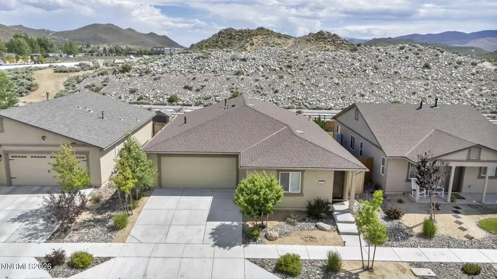 668 Goodsprings Reno NV 89506