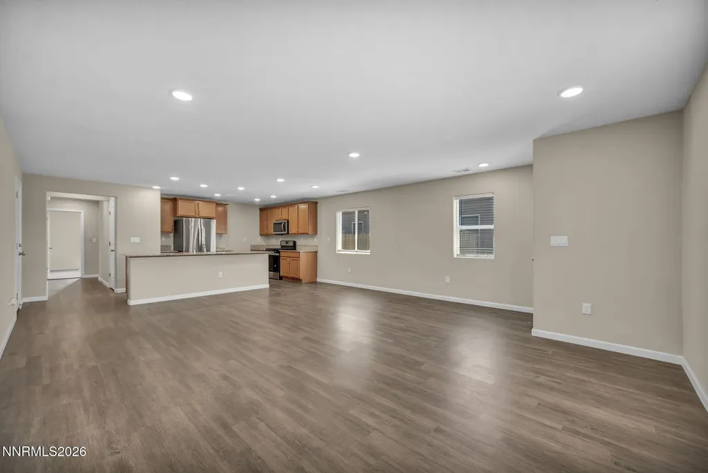 668 Goodsprings Reno NV 89506