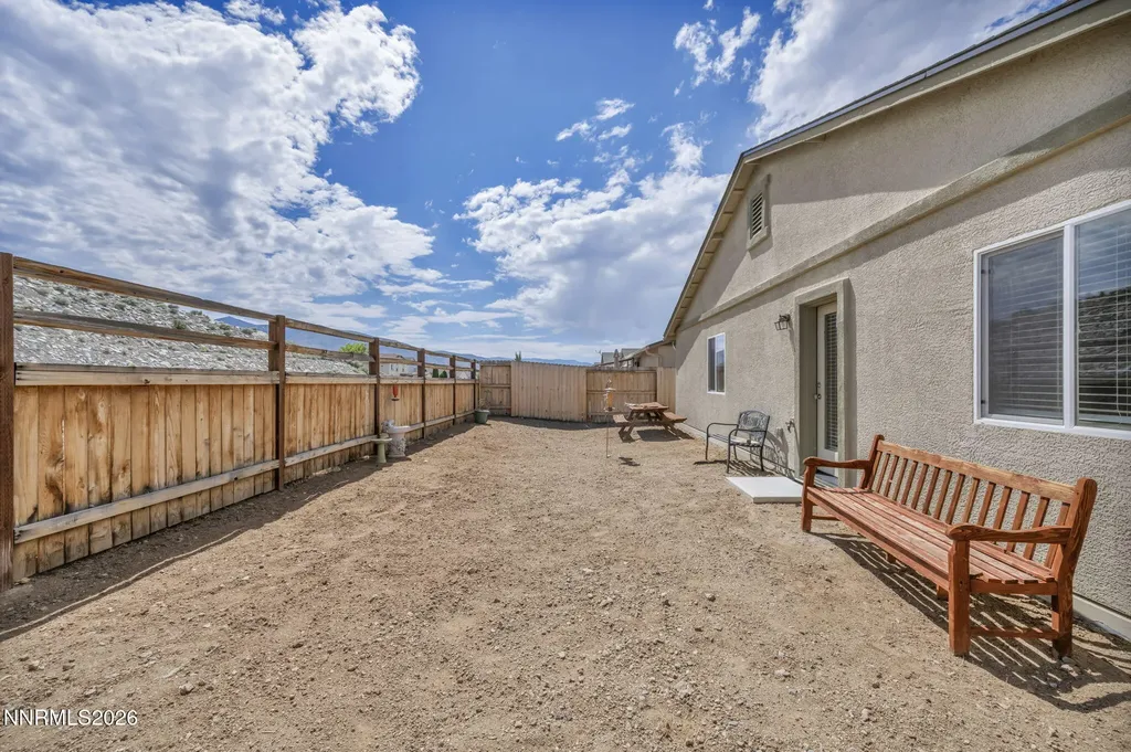668 Goodsprings Reno NV 89506