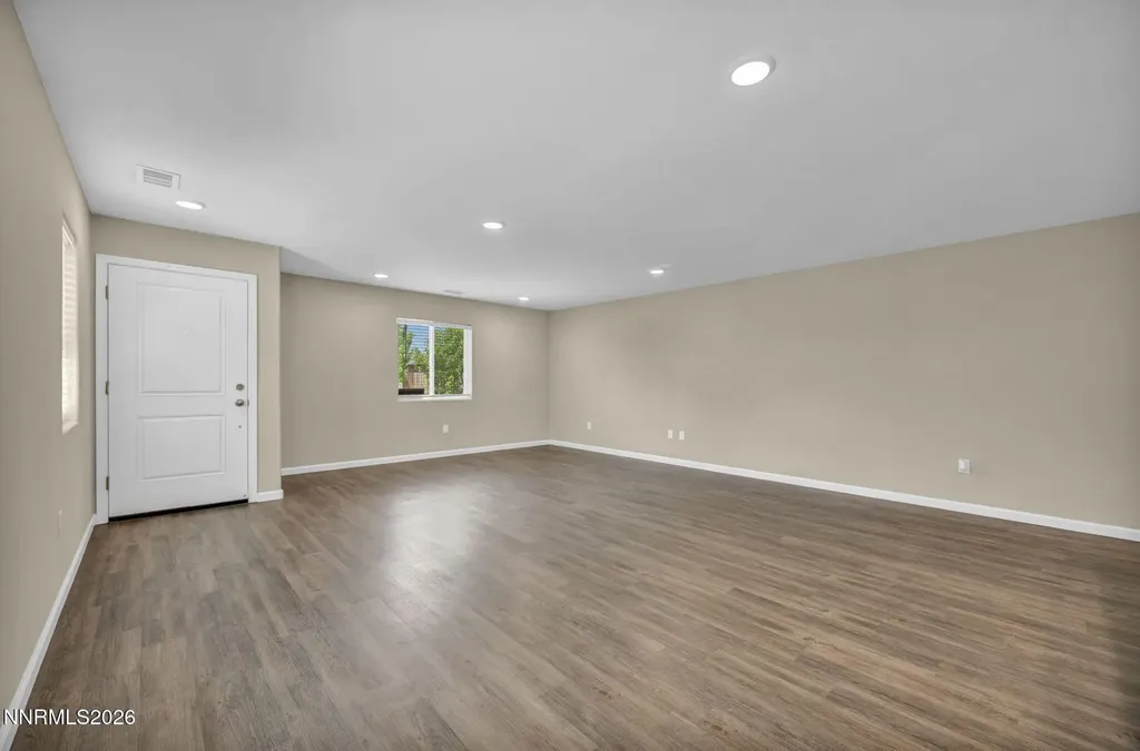 668 Goodsprings Reno NV 89506