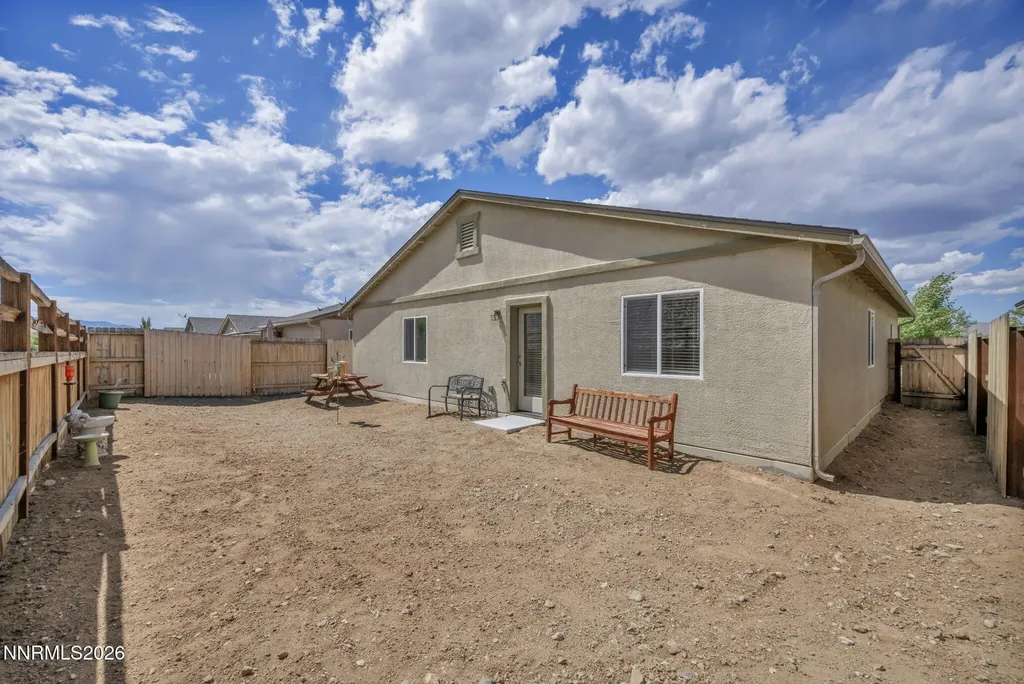 668 Goodsprings Reno NV 89506