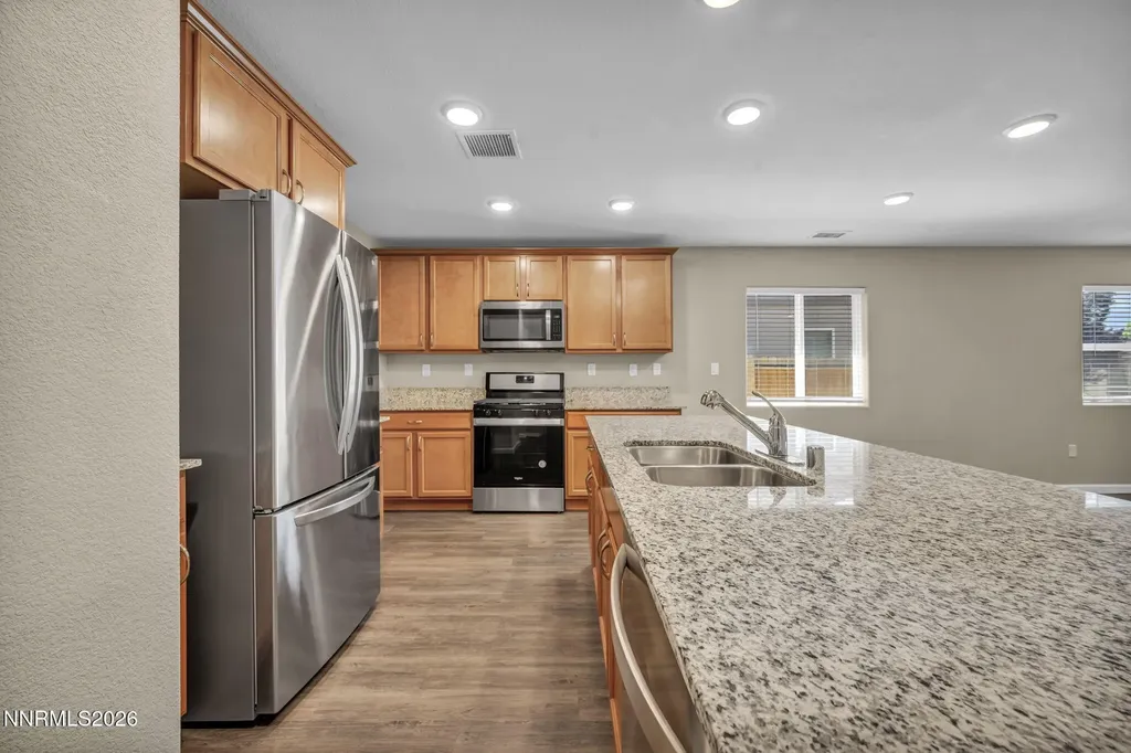 668 Goodsprings Reno NV 89506