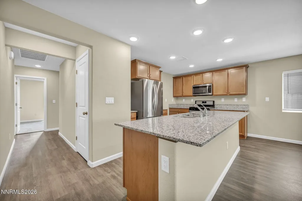 668 Goodsprings Reno NV 89506