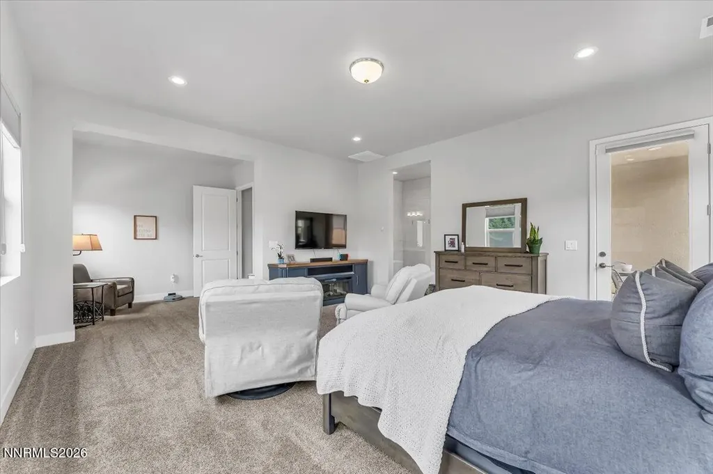 784 Grey Hawk Fernley NV 89408