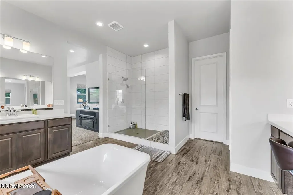 784 Grey Hawk Fernley NV 89408