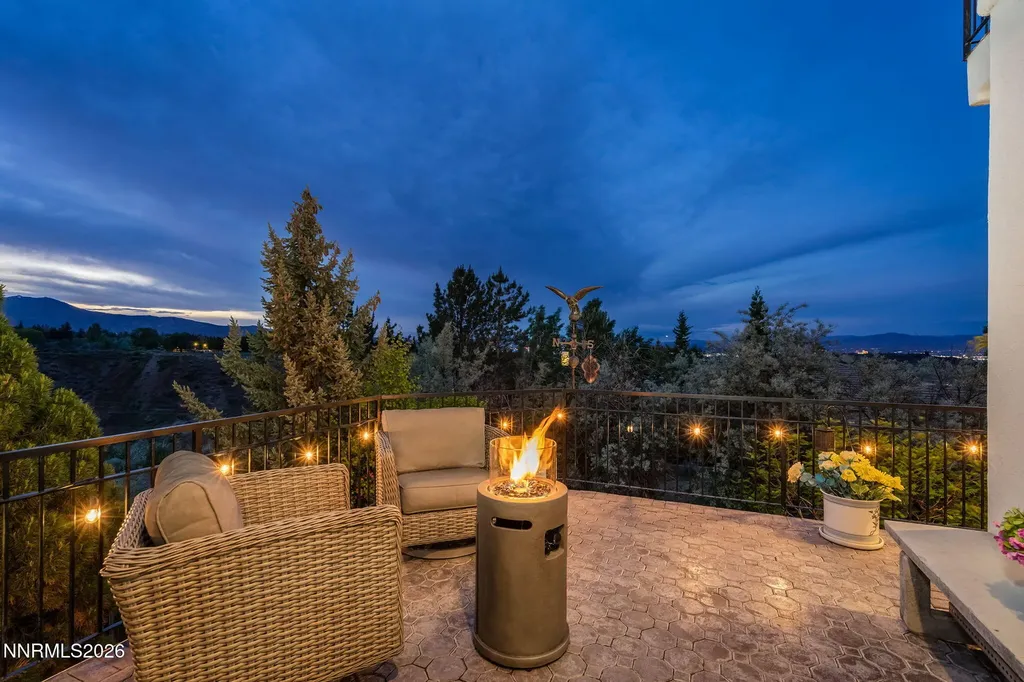 2475 Manzanita Reno NV 89509