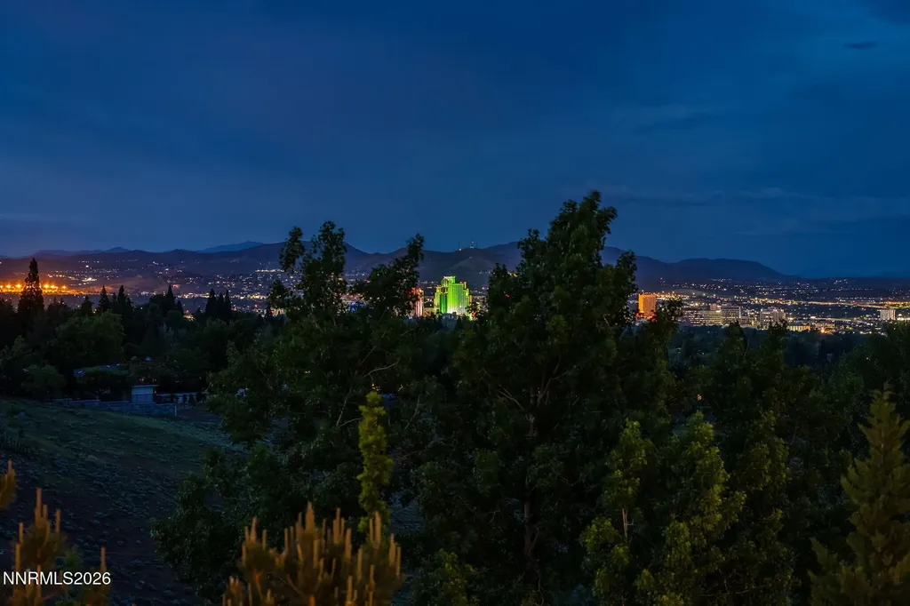 2475 Manzanita Reno NV 89509