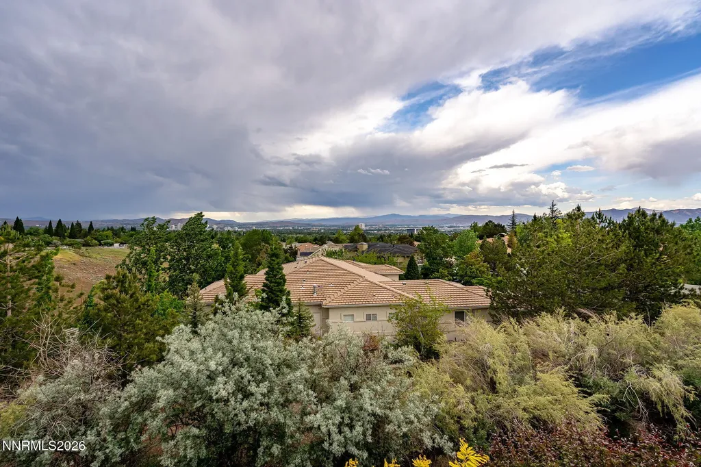 2475 Manzanita Reno NV 89509