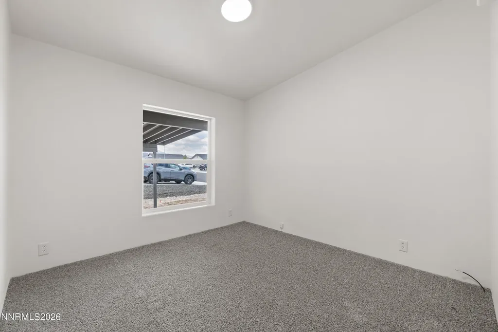 233 Glen Vista Dayton NV 89403
