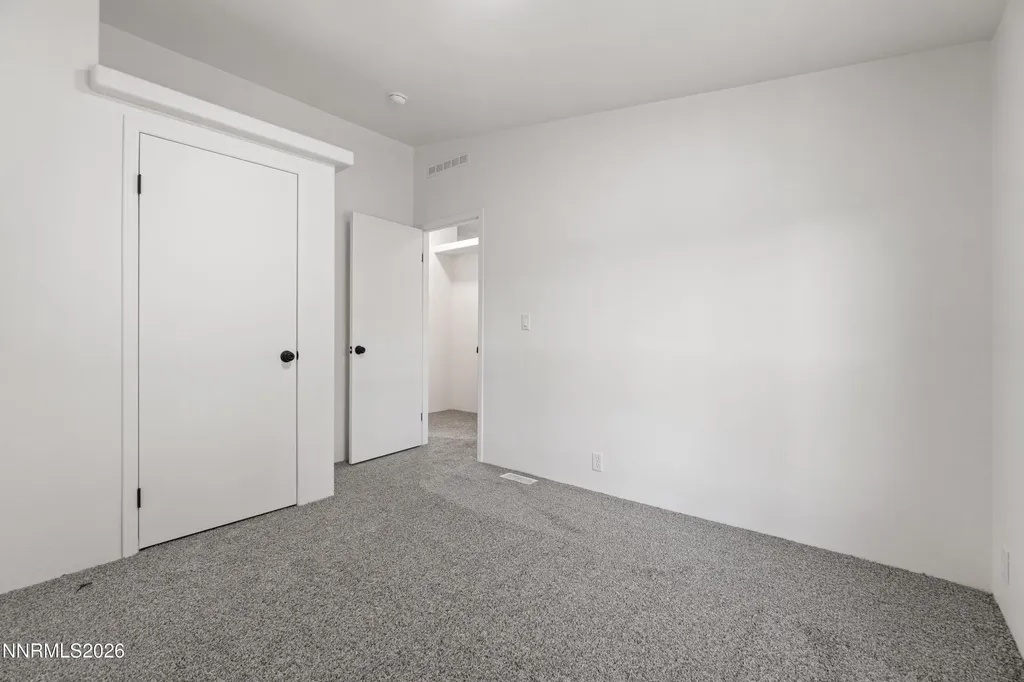 233 Glen Vista Dayton NV 89403
