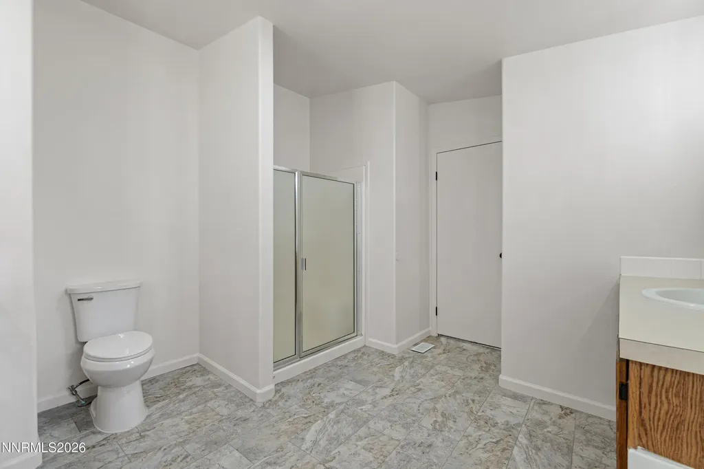 233 Glen Vista Dayton NV 89403