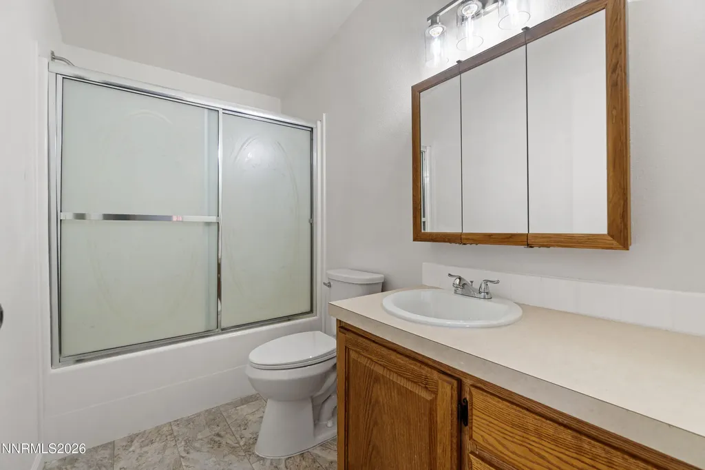 233 Glen Vista Dayton NV 89403