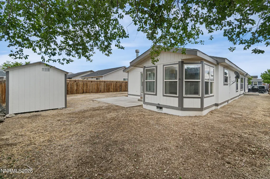 233 Glen Vista Dayton NV 89403