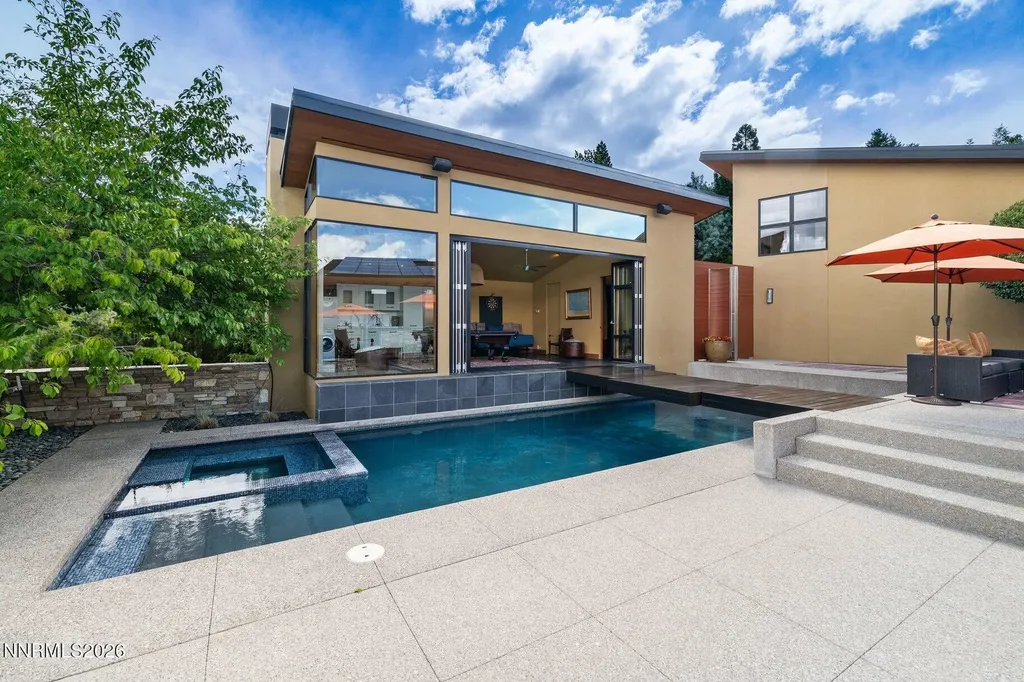 4220 Christy Reno NV 89519
