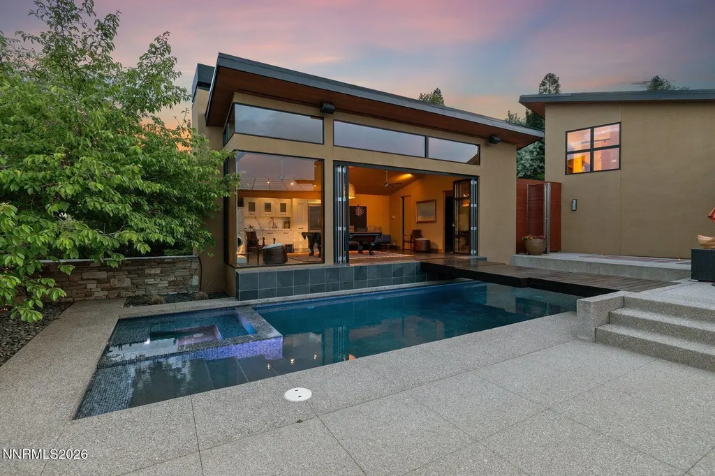 4220 Christy Reno NV 89519
