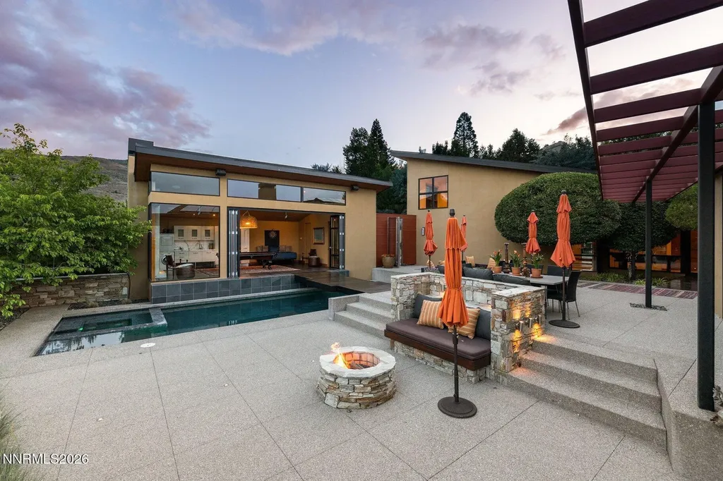 4220 Christy Reno NV 89519