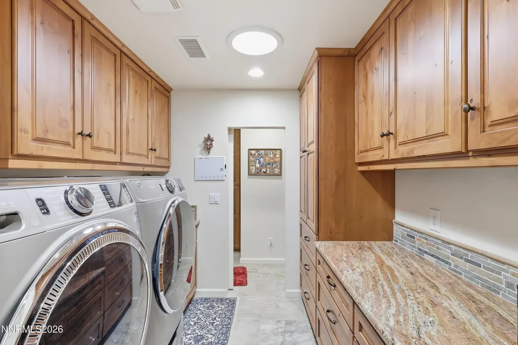 1925 Jungo Gardnerville NV 89410