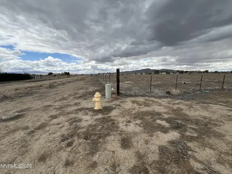 3195 Pueblo Silver Springs NV 89429