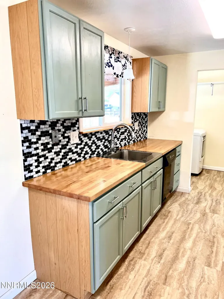 3480 Becard Reno NV 89508