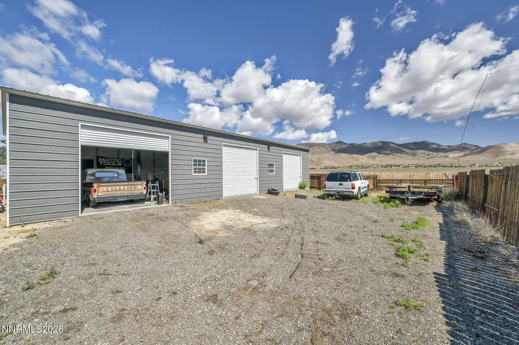 2078 Lonnie Dayton NV 89403