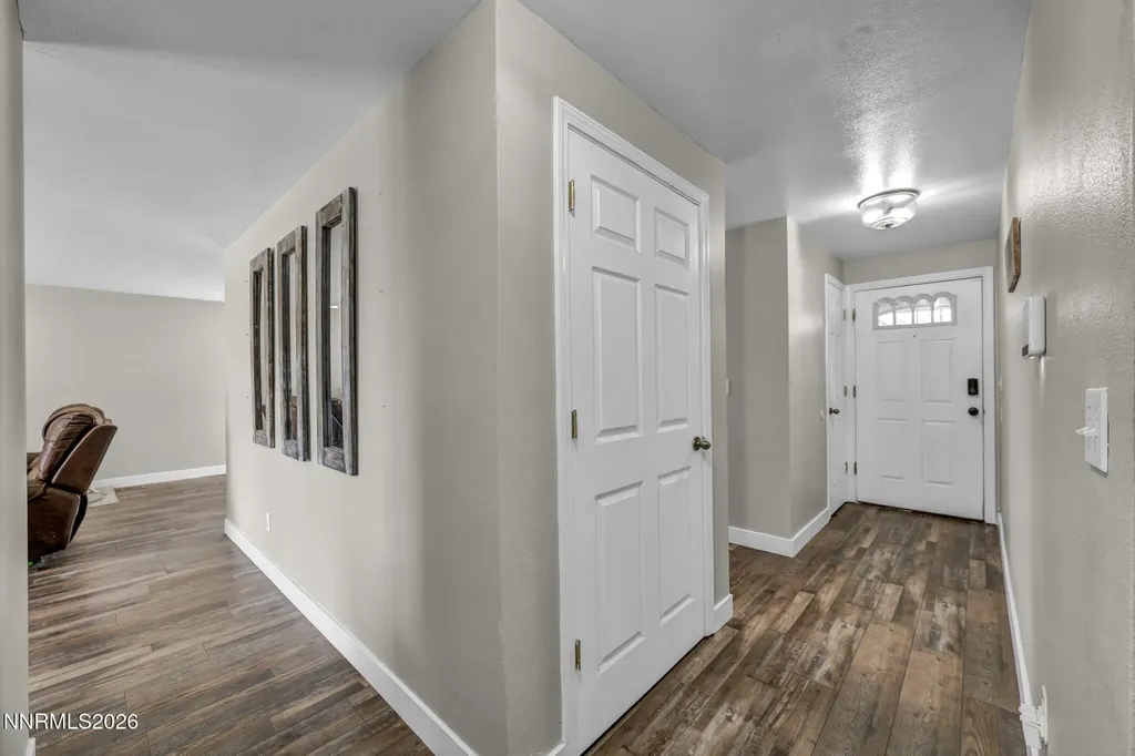 2078 Lonnie Dayton NV 89403
