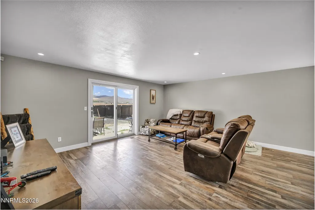 2078 Lonnie Dayton NV 89403