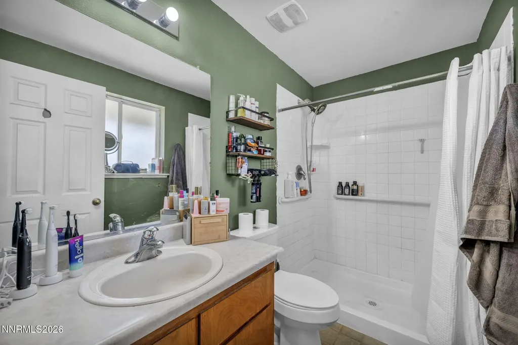 2078 Lonnie Dayton NV 89403