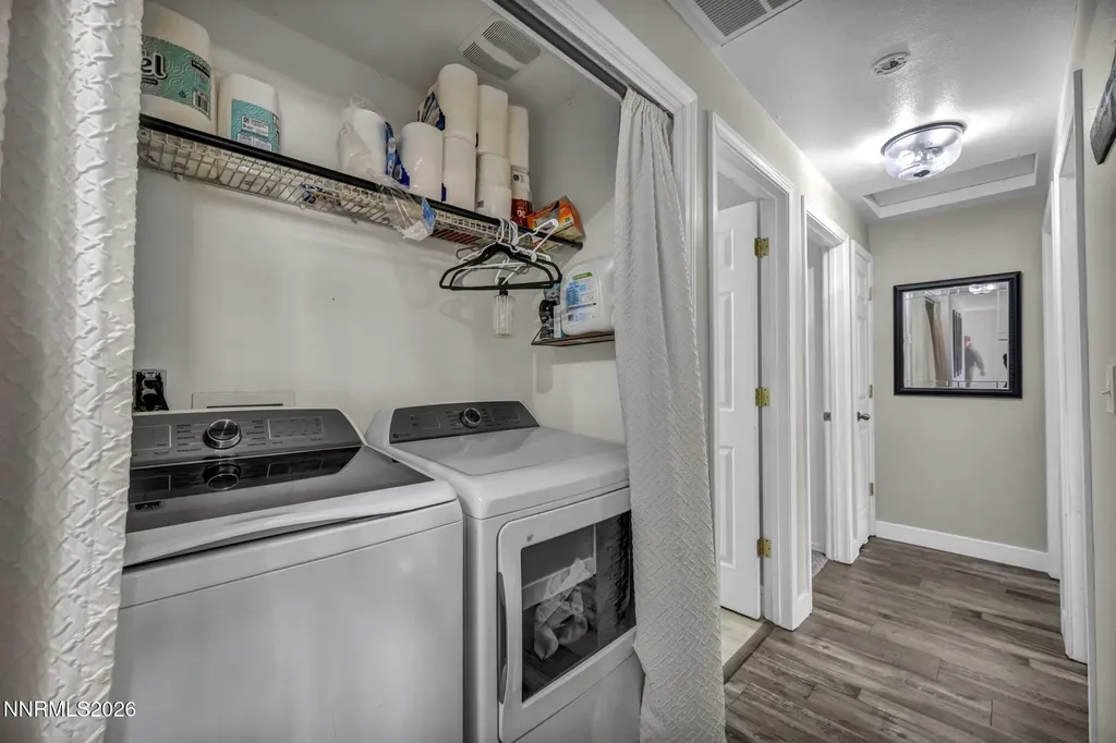 2078 Lonnie Dayton NV 89403