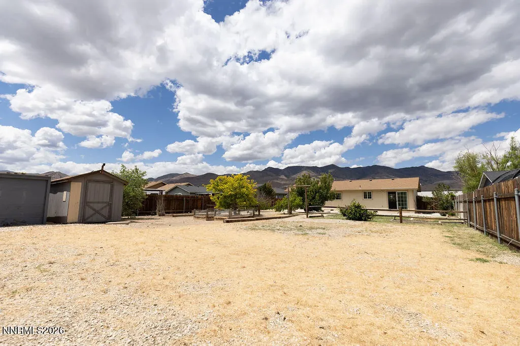 2087 Lonnie Dayton NV 89403