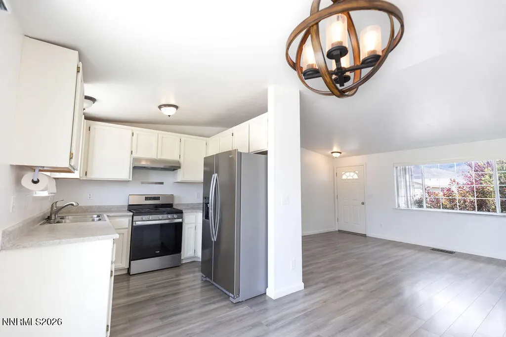2087 Lonnie Dayton NV 89403