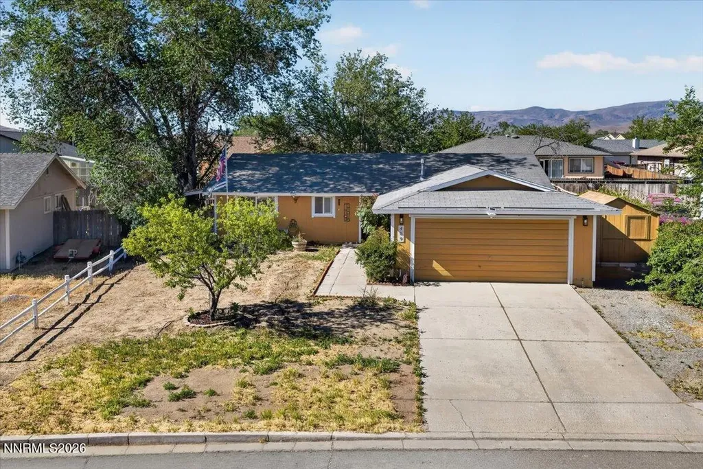 409 Sierra Fernley NV 89408