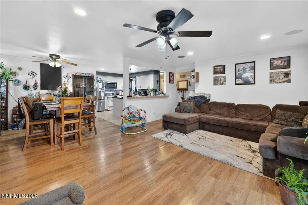 409 Sierra Fernley NV 89408