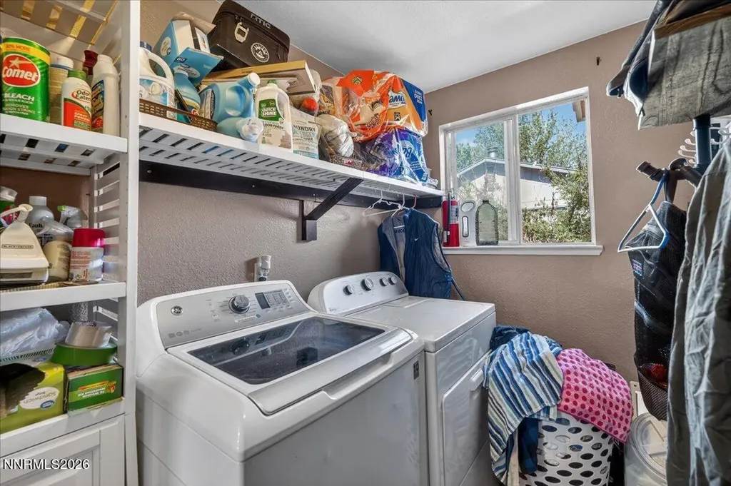 409 Sierra Fernley NV 89408
