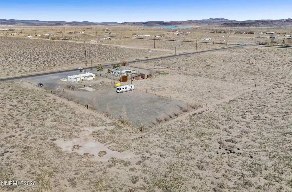 1375 Fir Silver Springs NV 89429