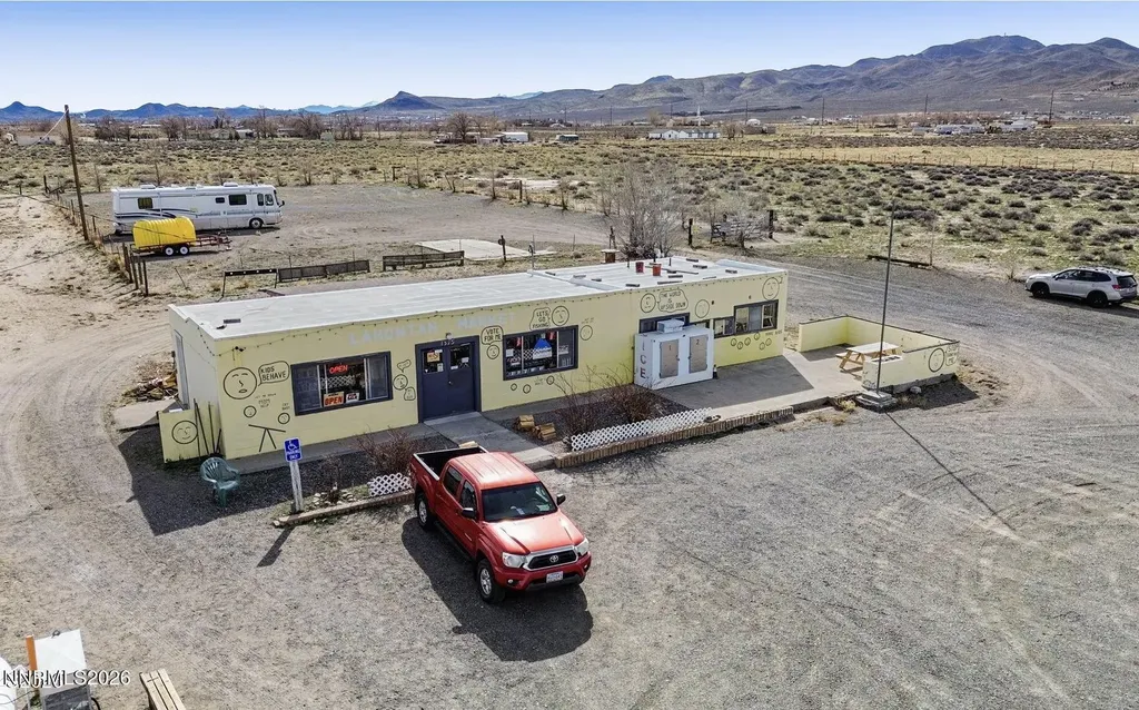 1375 Fir Silver Springs NV 89429