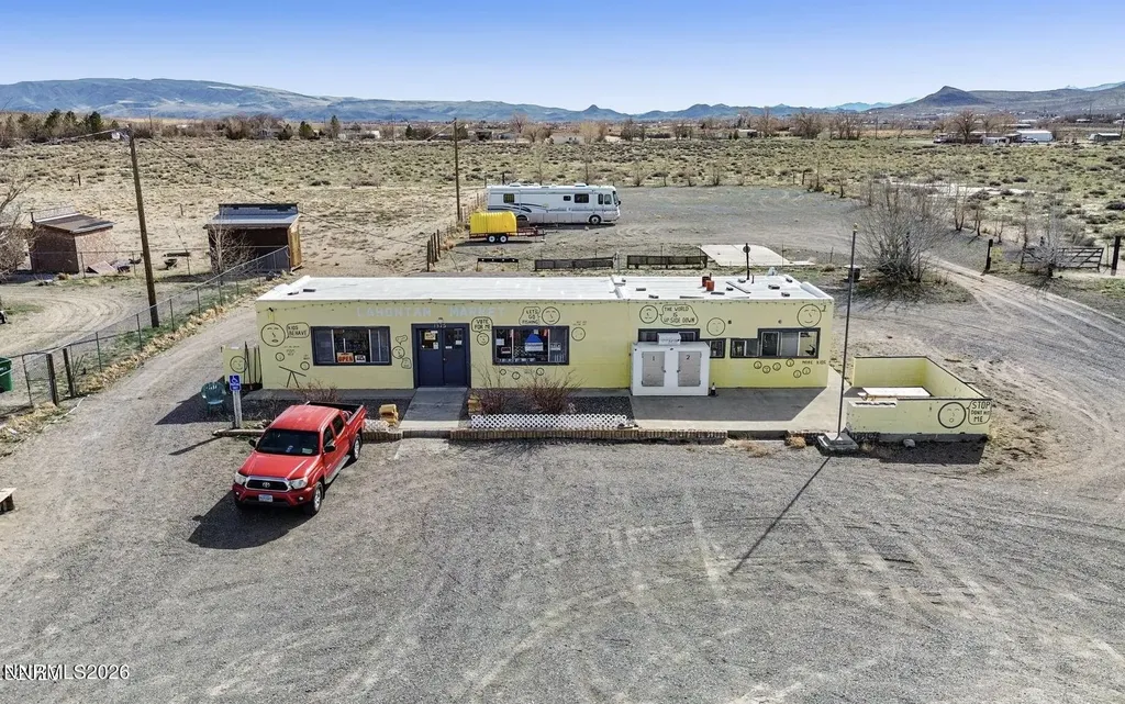 1375 Fir Silver Springs NV 89429