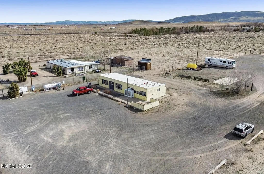 1375 Fir Silver Springs NV 89429