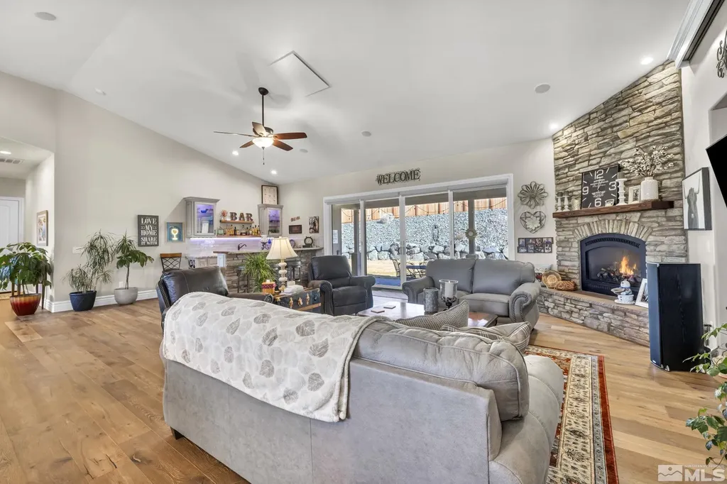 2385 Lompa Carson City NV 89701