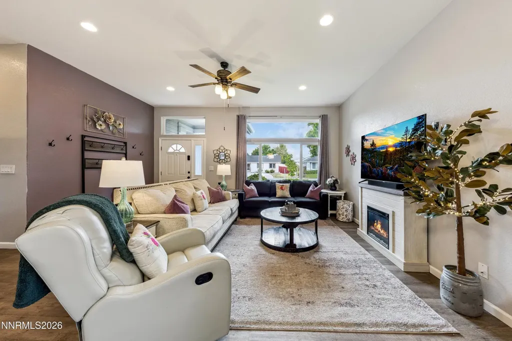 764 Raab Gardnerville NV 89460