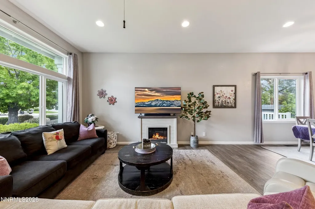 764 Raab Gardnerville NV 89460