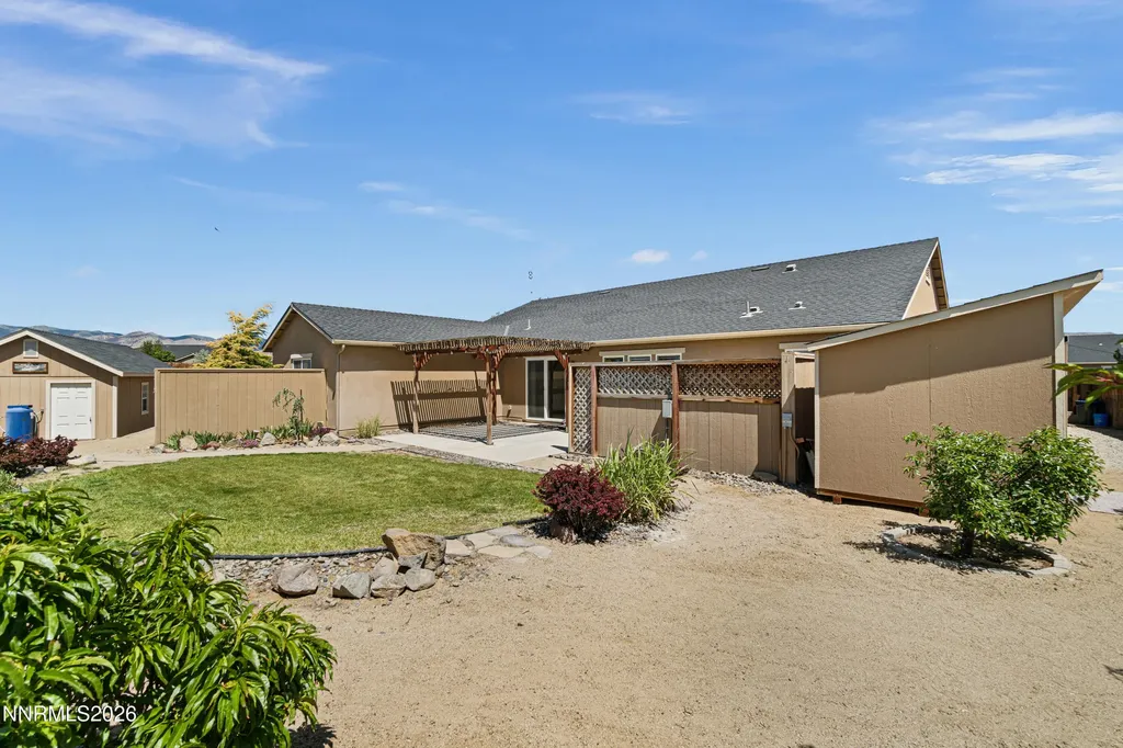 123 Hood Dayton NV 89403