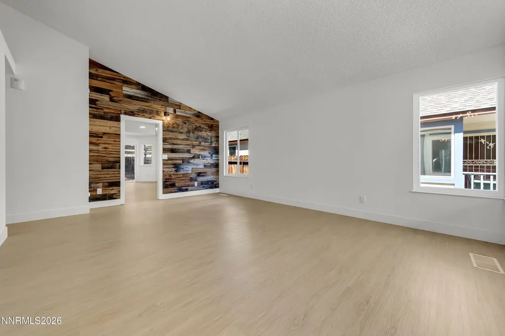 1232 Rockdale Sparks NV 89434