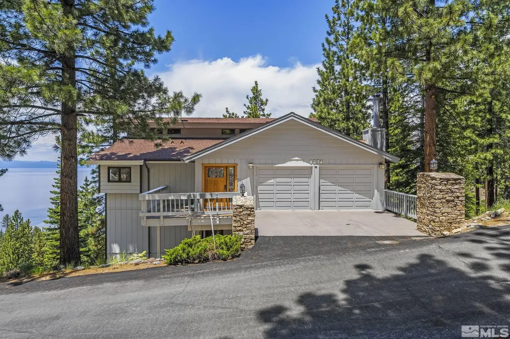1374 Winding Glenbrook NV 89413