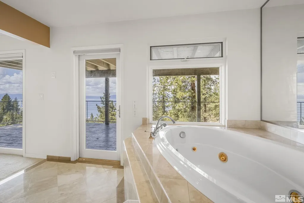 1374 Winding Glenbrook NV 89413