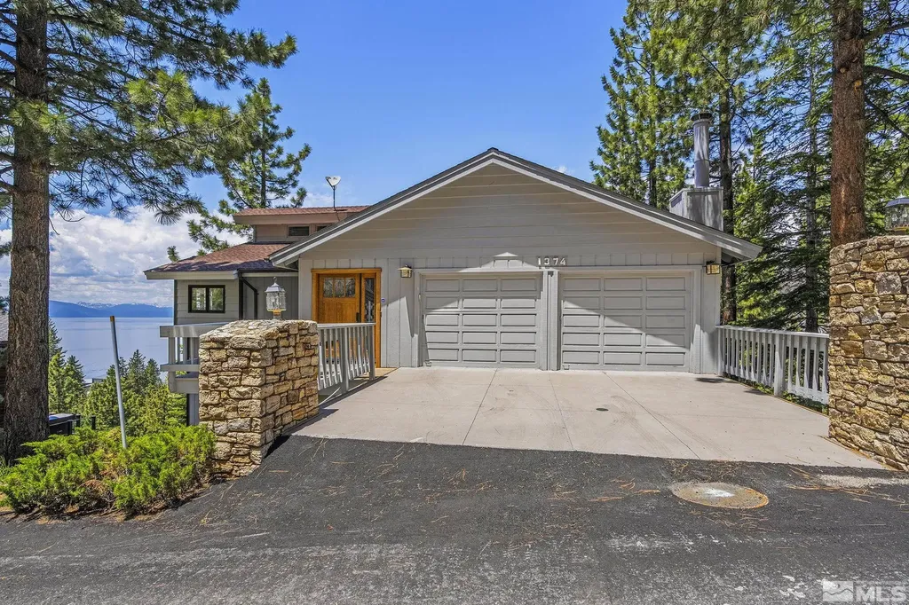1374 Winding Glenbrook NV 89413