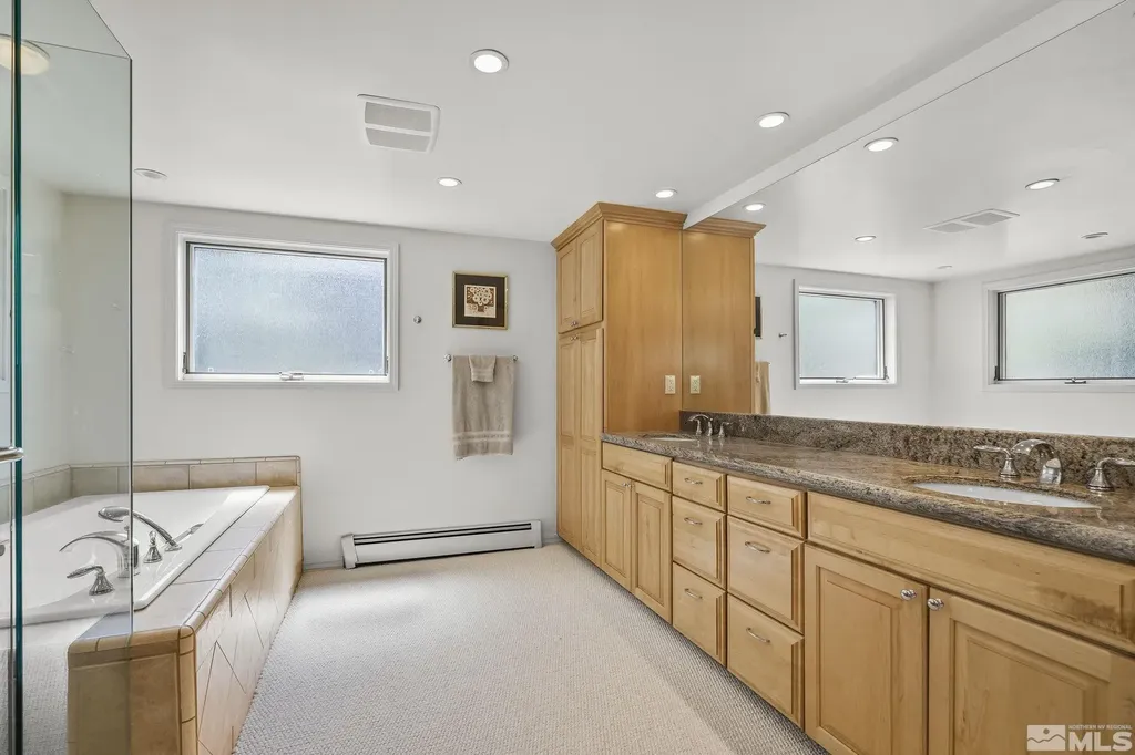 1374 Winding Glenbrook NV 89413